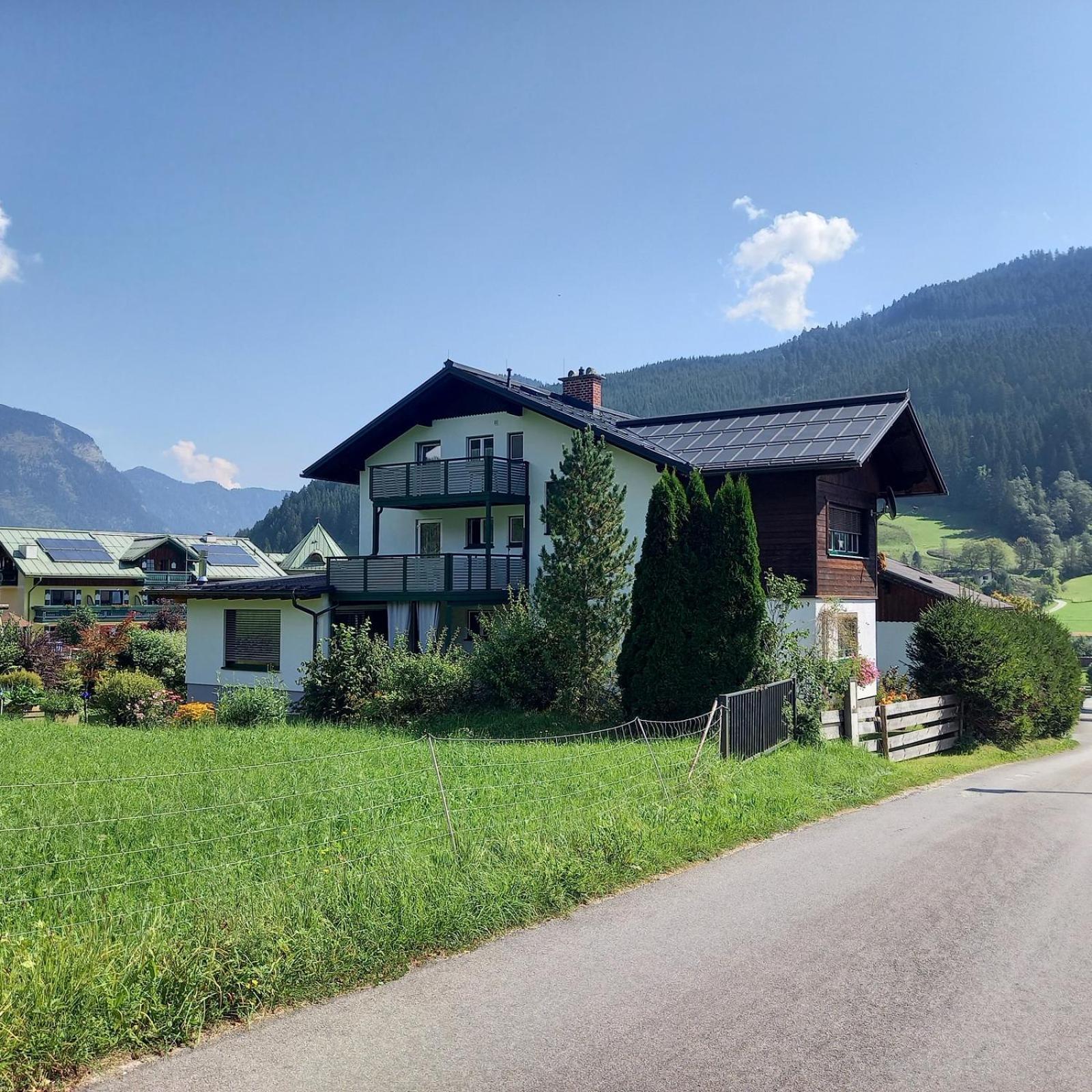Gaestehaus Sieglinde Gosau Bagian luar foto